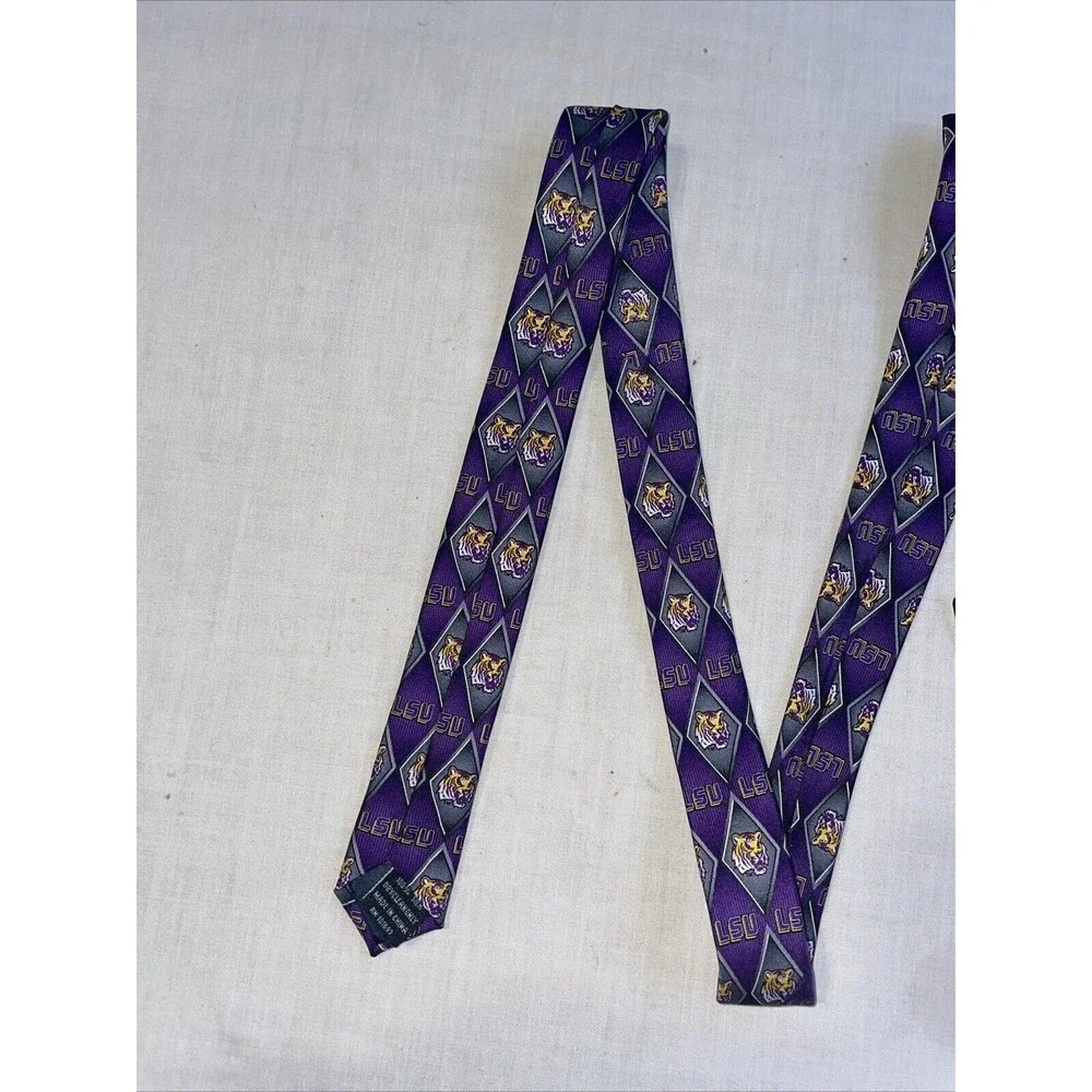 Eagle Neckwear L.S.U. Tigers Men’s Dress Tie Sz 55” Purple Diamond Business